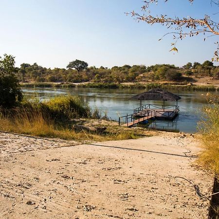 Hakusembe River Campsite Rundu Ngoại thất bức ảnh