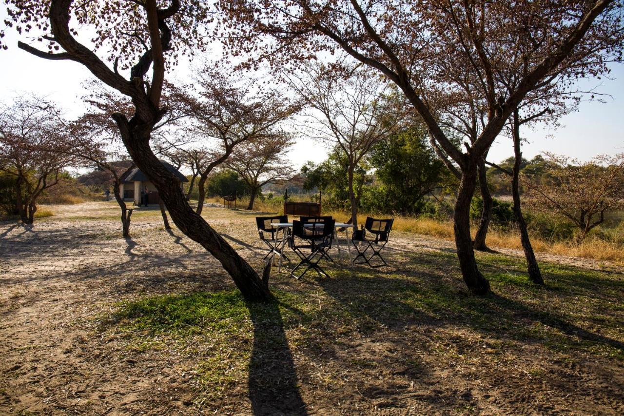 Hakusembe River Campsite Rundu Ngoại thất bức ảnh